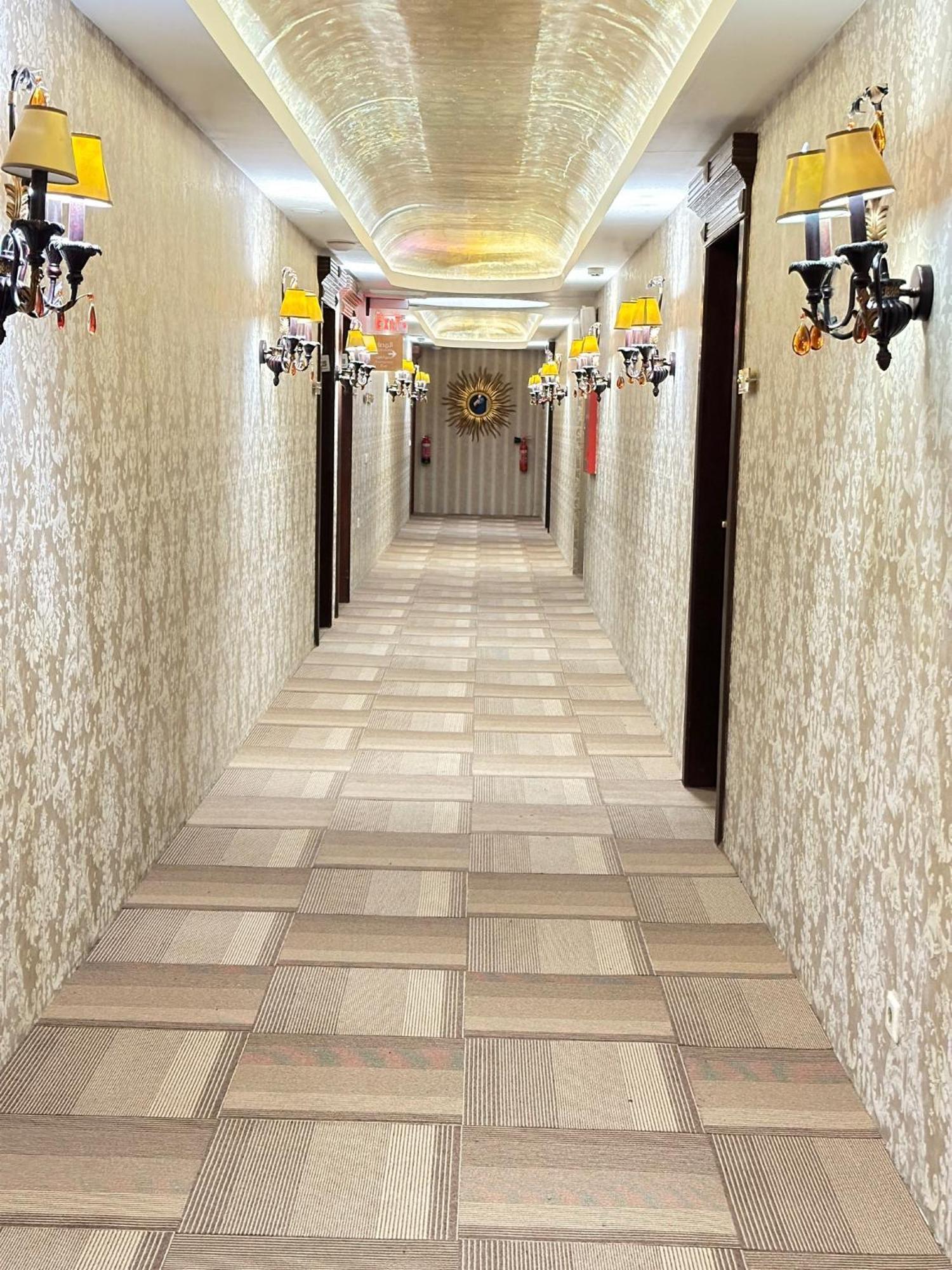The Palace Suites Al Khobar Esterno foto