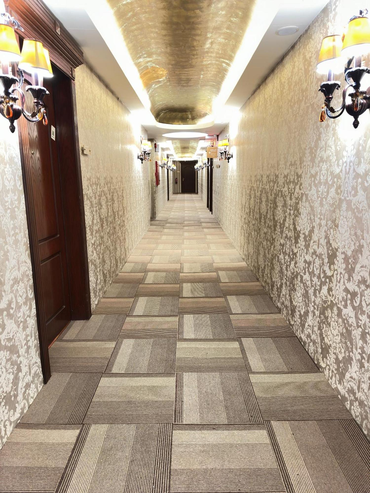The Palace Suites Al Khobar Esterno foto