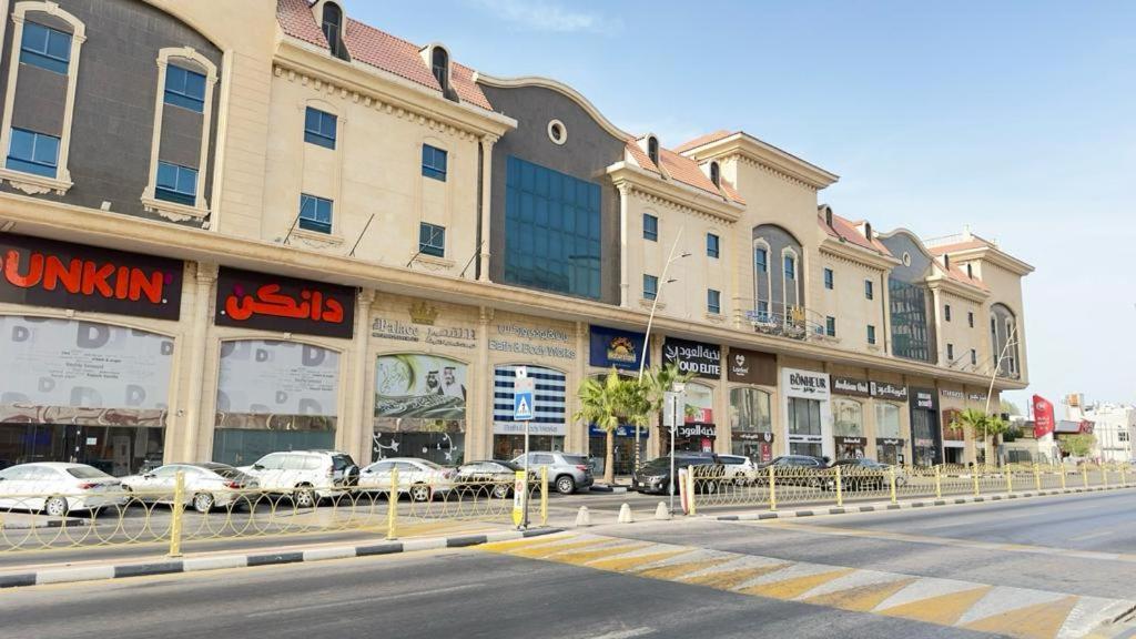 The Palace Suites Al Khobar Esterno foto