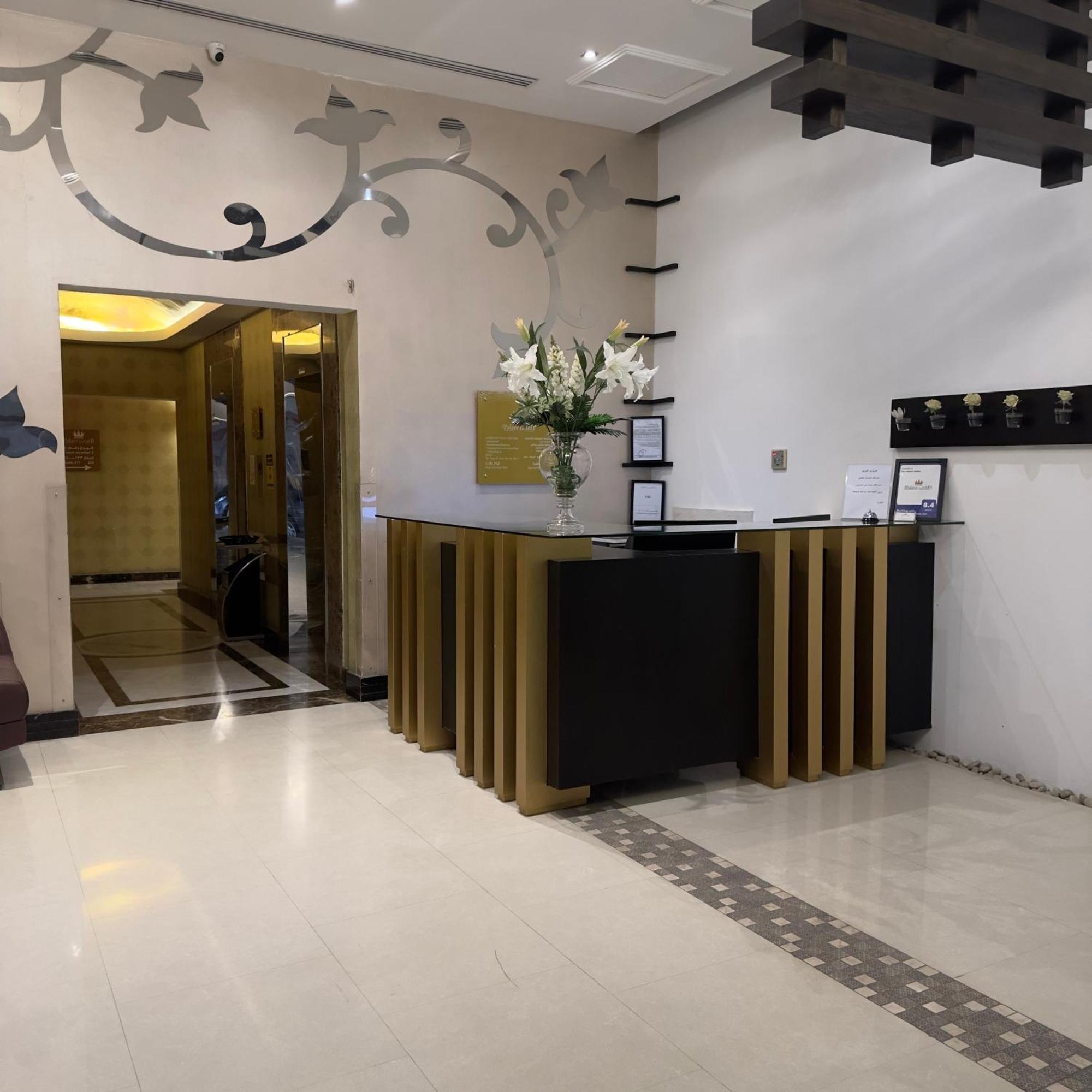 The Palace Suites Al Khobar Esterno foto
